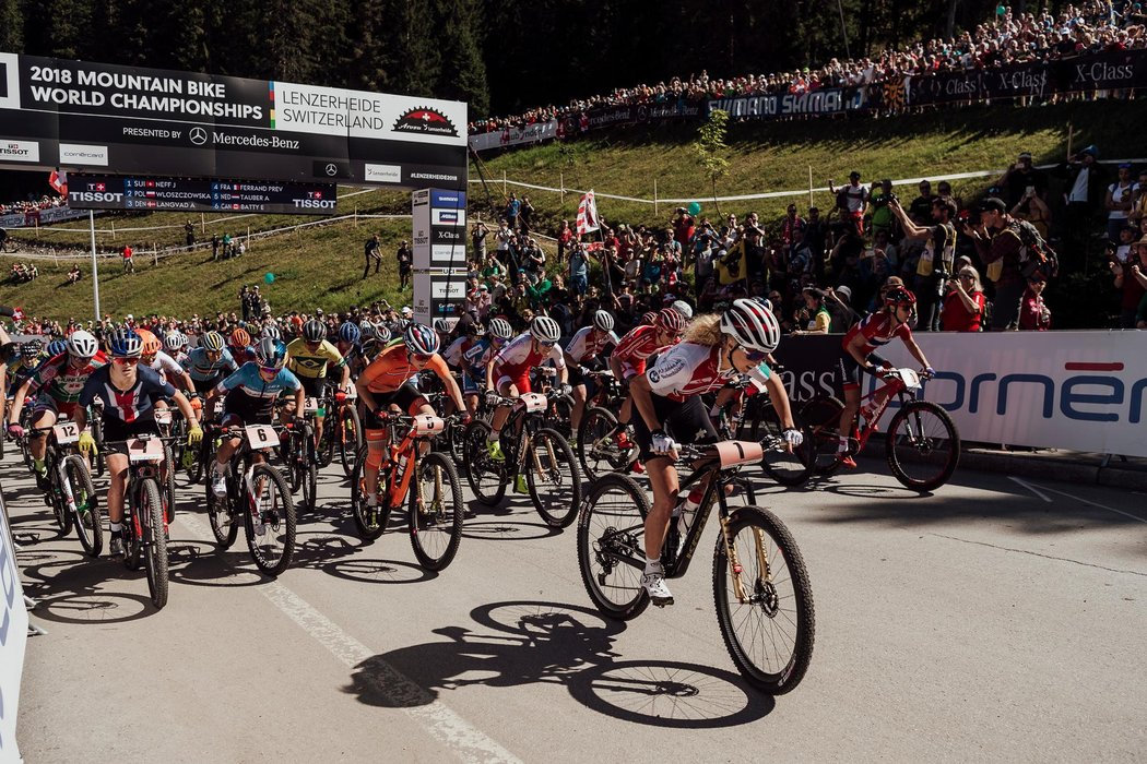 Photograph accompanying Kate Courtney steals the show at the 2018 UCI XCO World Championships