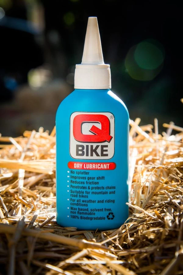 Photograph accompanying WHAT’S THE DIFFERENCE BETWEEN A ‘WET’ & ‘DRY’ CHAIN LUBE?