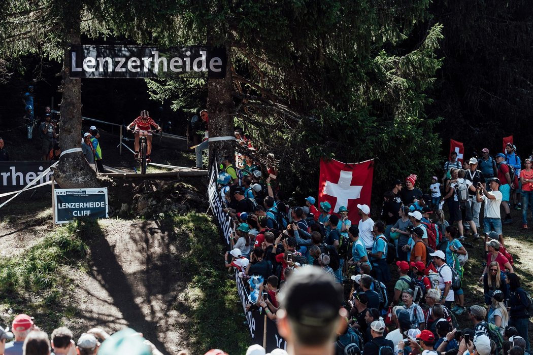 Photograph accompanying Kate Courtney steals the show at the 2018 UCI XCO World Championships
