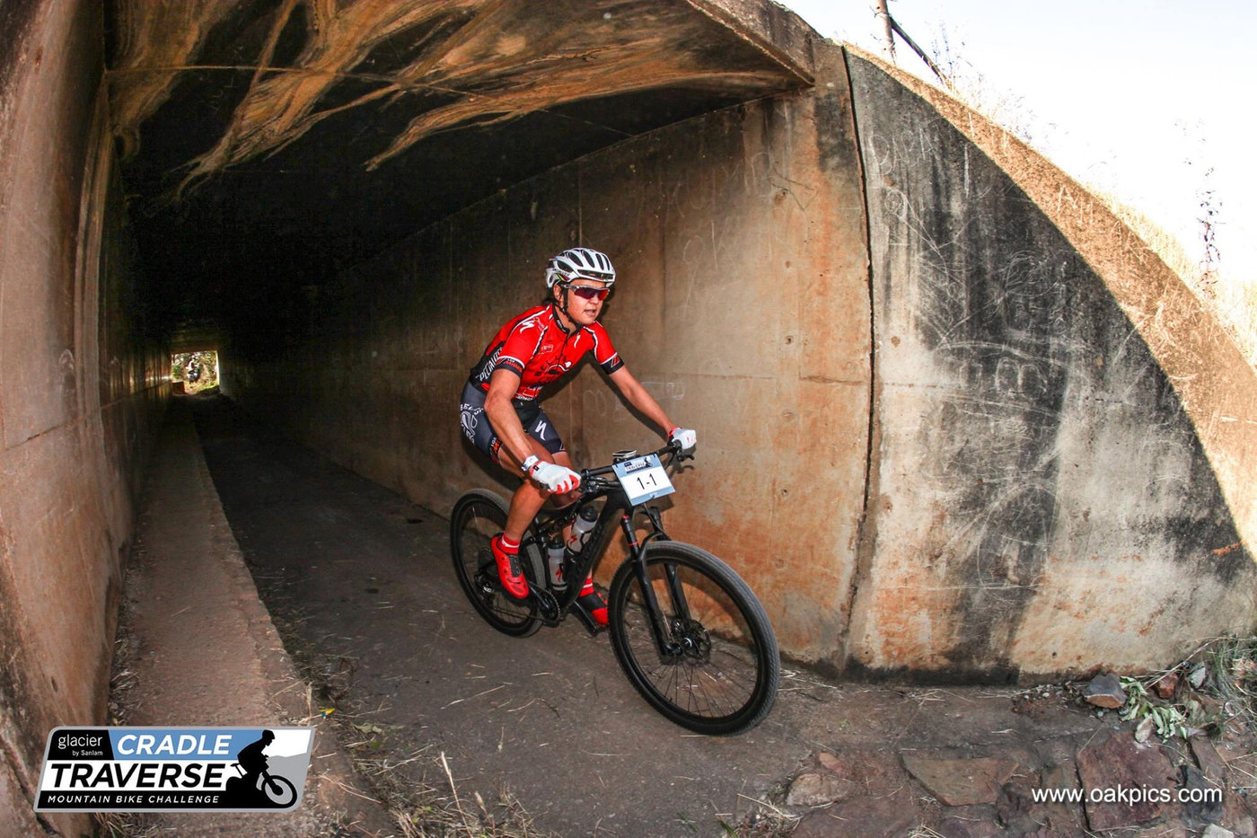 Photograph accompanying Race Reviews: Traversing The Cradle