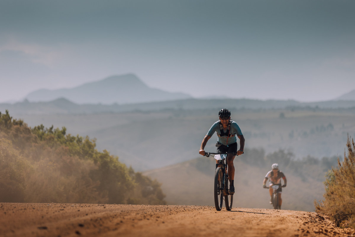 Photograph accompanying De Villiers Beats the Heat to Win Attakwas Extreme Title