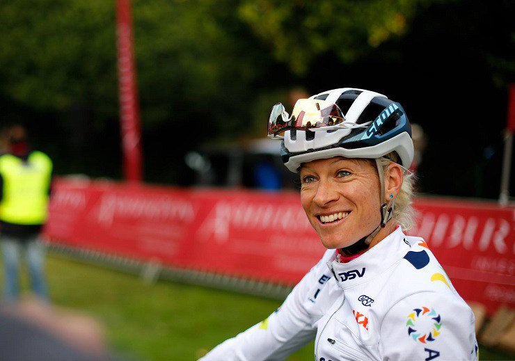 Photograph accompanying De Groot, Luthi join forces for Great Zuurberg Trek