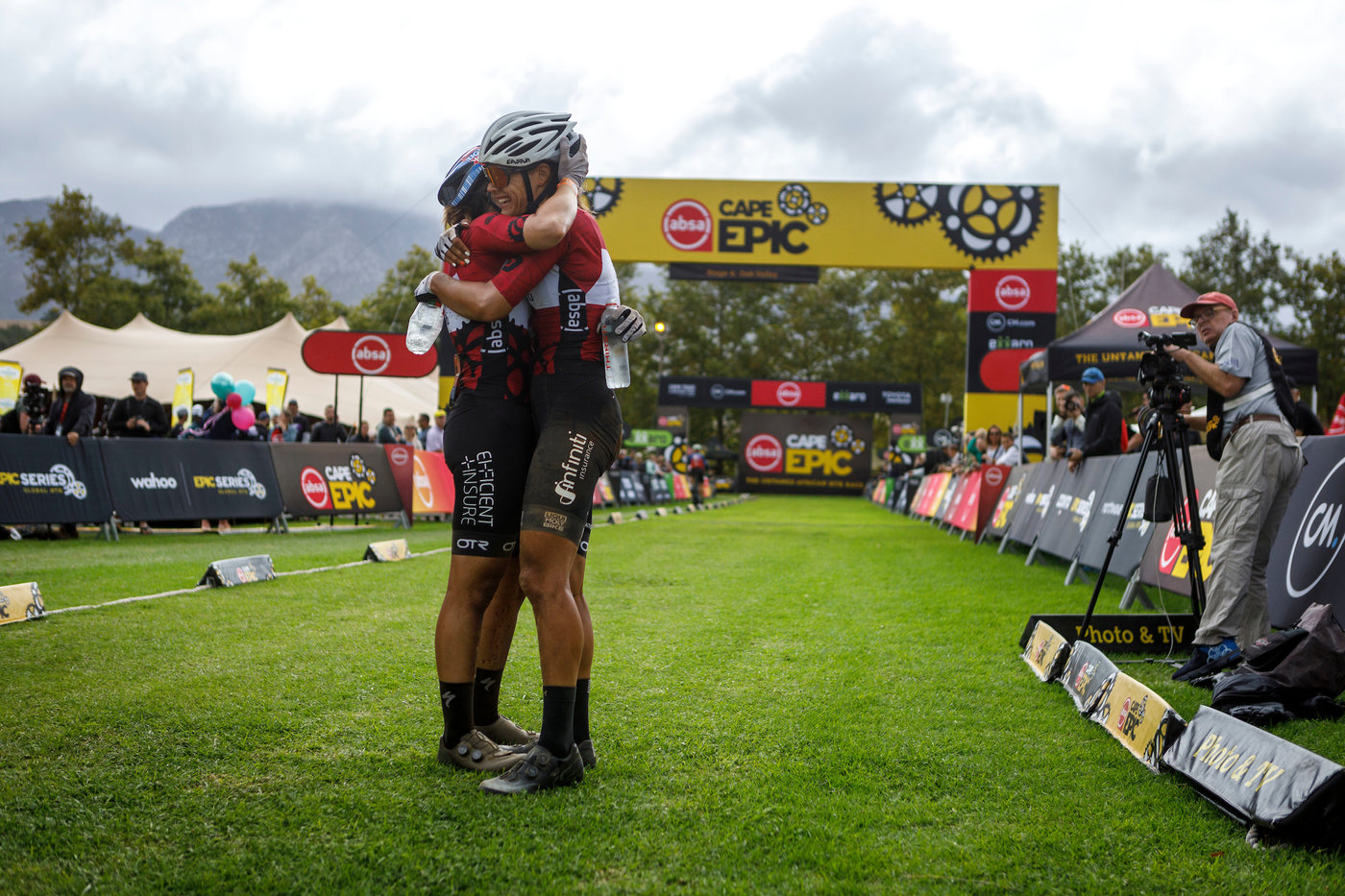 Looser and Le Court shine on Stage 4 of Absa Cape Epic